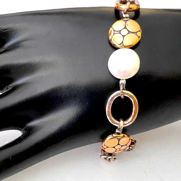 Brighton Link Bracelet Pebble and Pearl Silver Vintage 90s 8.25"
Beautiful - Picture 2 of 4